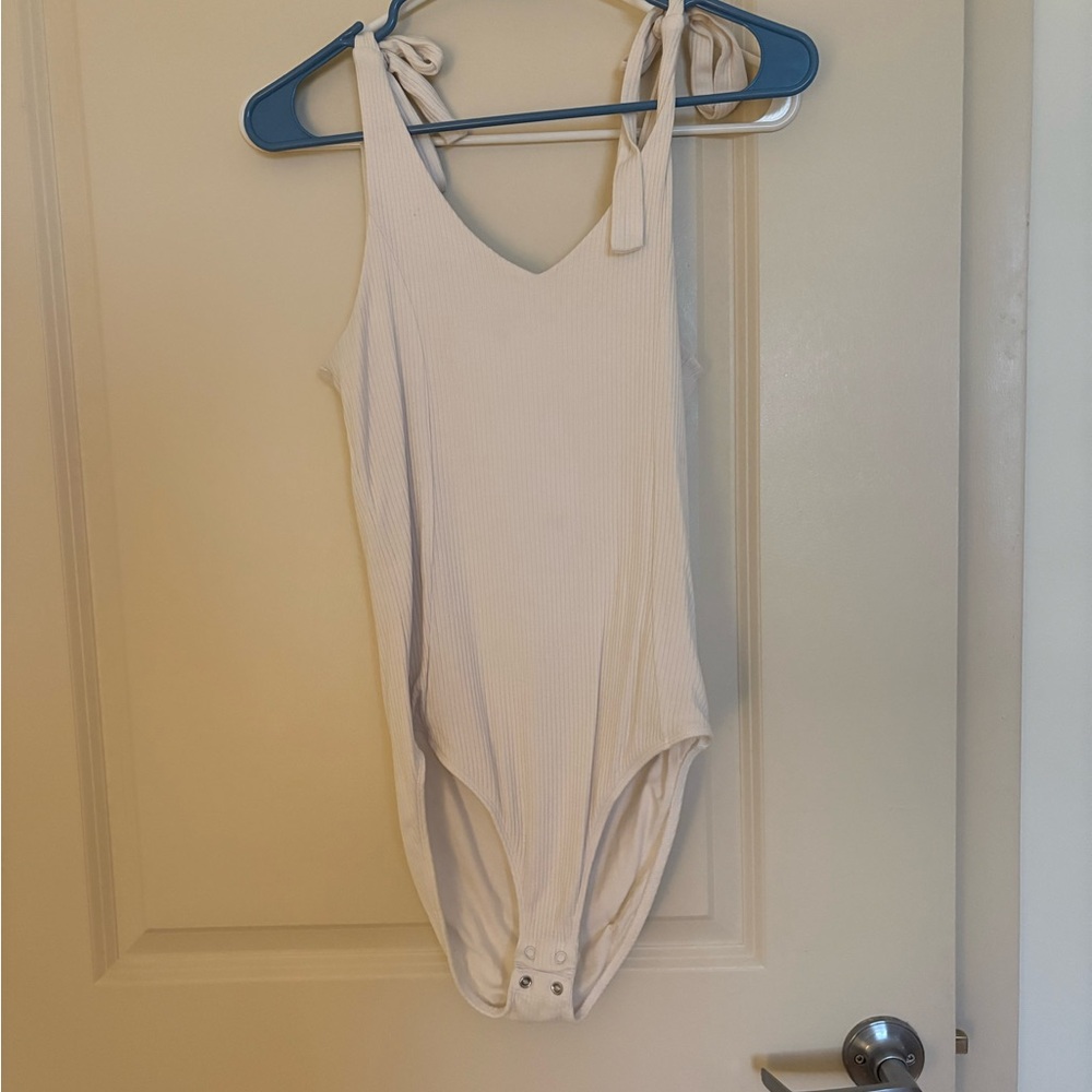 Old Navy Cream Women's Bodysuit